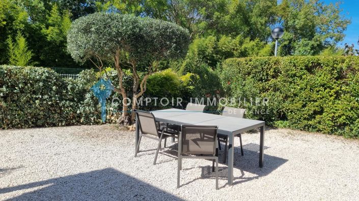 Image No.5-2 Bed House for sale