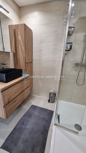 Image No.9-2 Bed House for sale