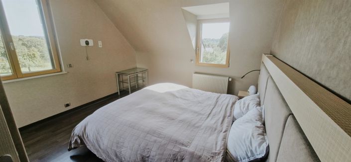 Image No.5-4 Bed House for sale