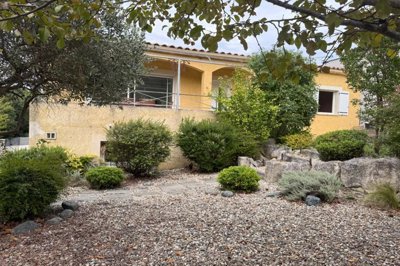 Maison de 4 chambres à vendre à Uzès