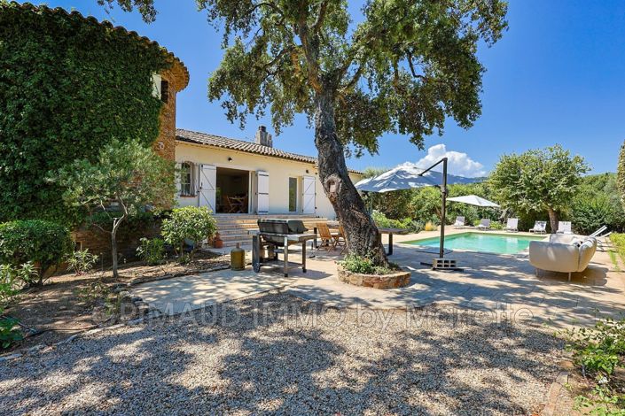 Image No.1-4 Bed House for sale