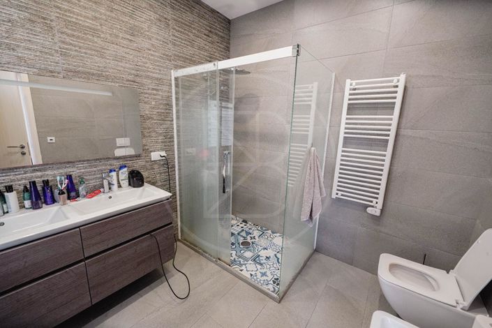 Image No.9-Propriété de 6 chambres à vendre à Saint-Emilion