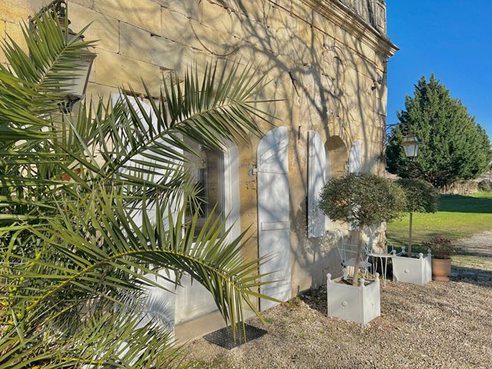 Image No.16-7 Bed Property for sale