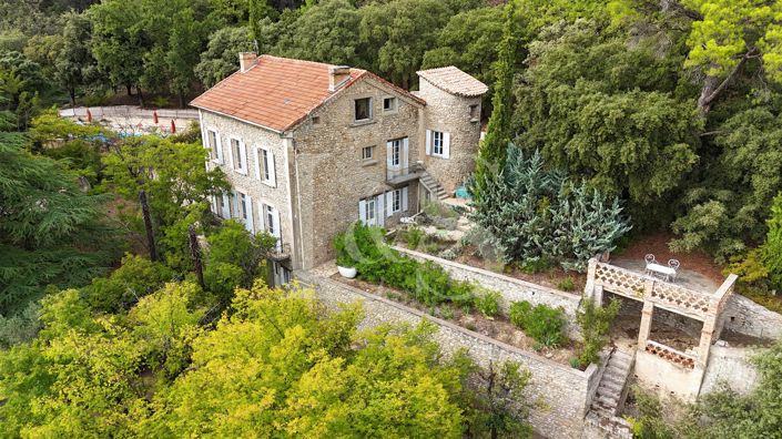 Image No.1-Propriété de 9 chambres à vendre à Nyons