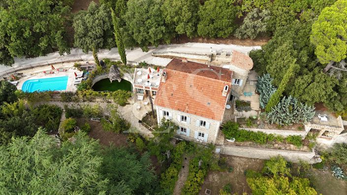 Image No.2-Propriété de 9 chambres à vendre à Nyons