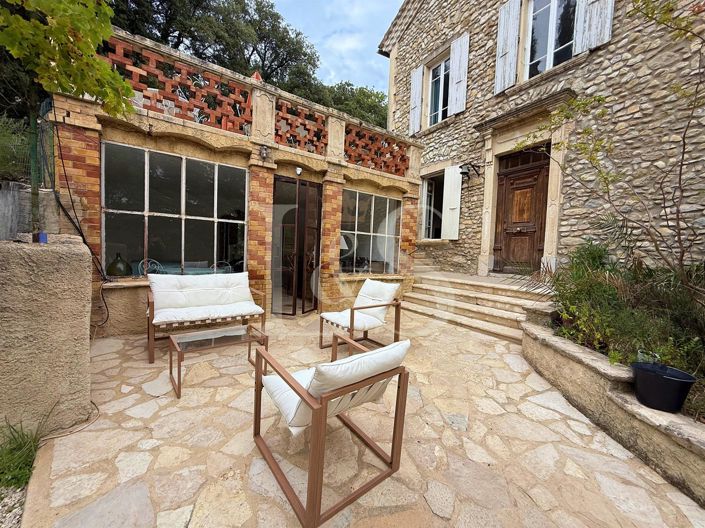 Image No.4-Propriété de 9 chambres à vendre à Nyons