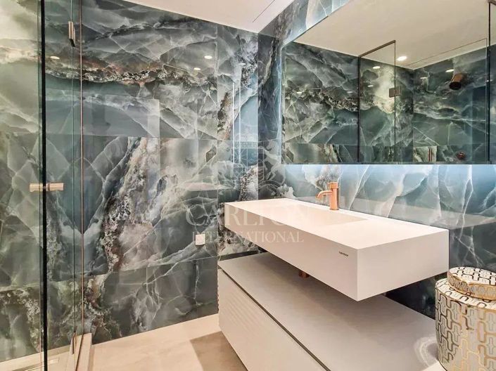 Image No.5-3 Bed Property for sale