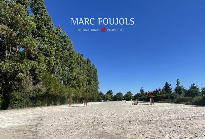 Image No.24-7 Bed House for sale