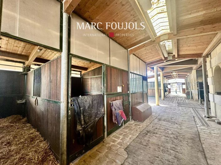 Image No.30-7 Bed House for sale