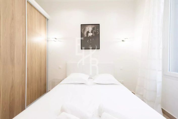 Image No.9-2 Bed Apartment for sale