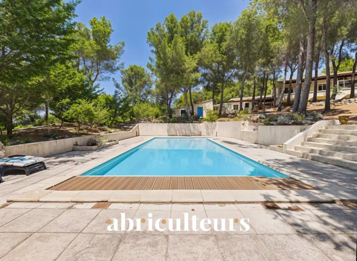 Image No.11-5 Bed House for sale