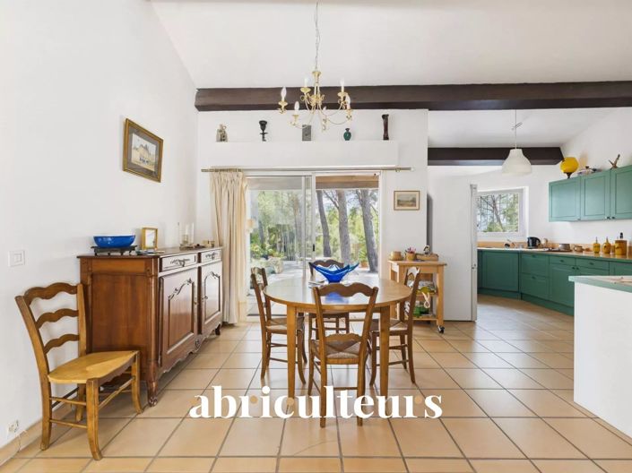 Image No.18-5 Bed House for sale