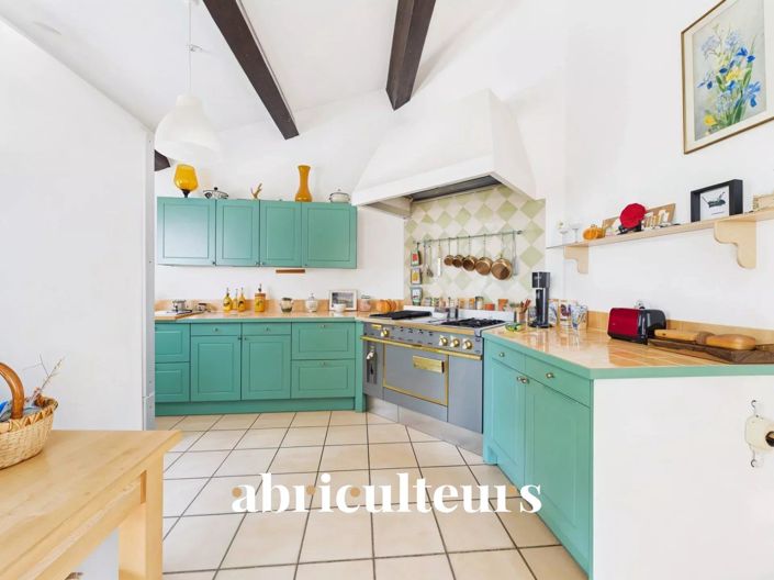 Image No.19-5 Bed House for sale