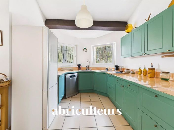 Image No.20-5 Bed House for sale