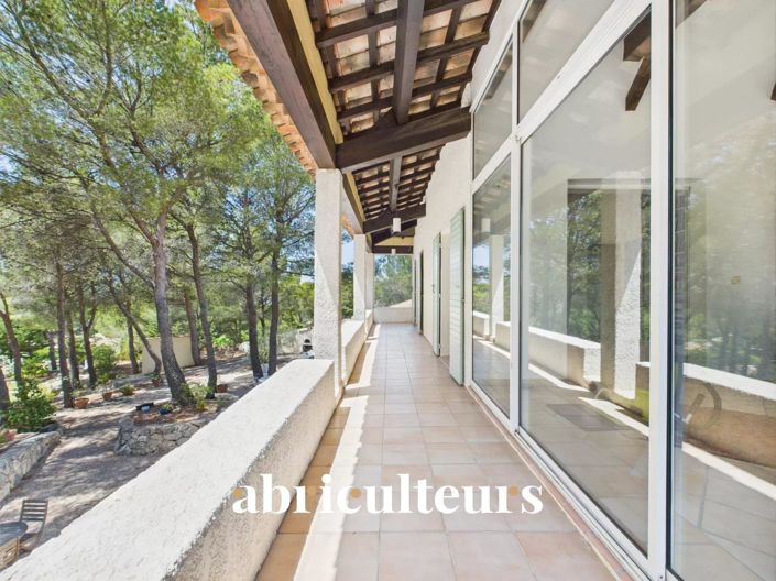 Image No.33-5 Bed House for sale