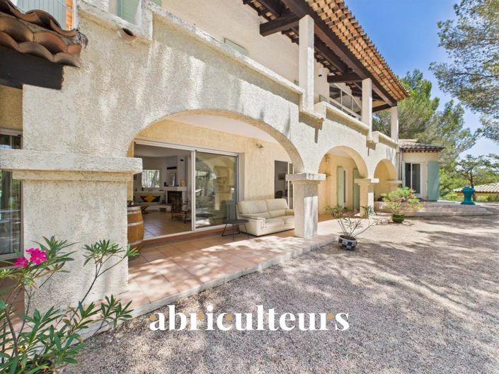 Image No.4-5 Bed House for sale