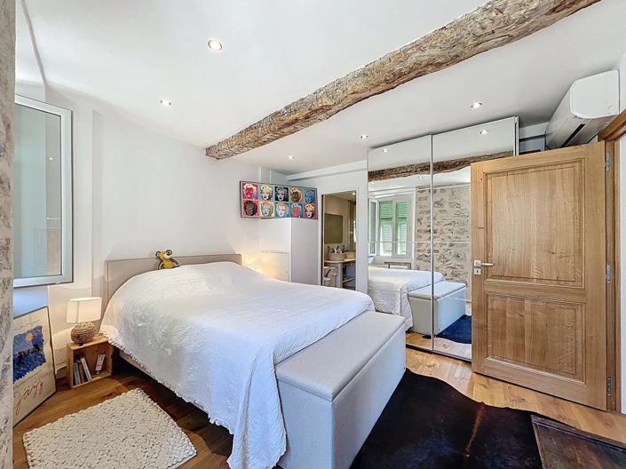 Image No.10-1 Bed Apartment for sale