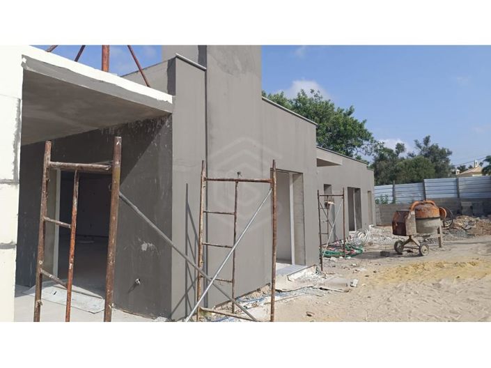 Image No.1-3 Bed House for sale