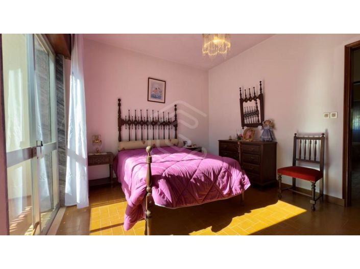 Image No.44-2 Bed House for sale