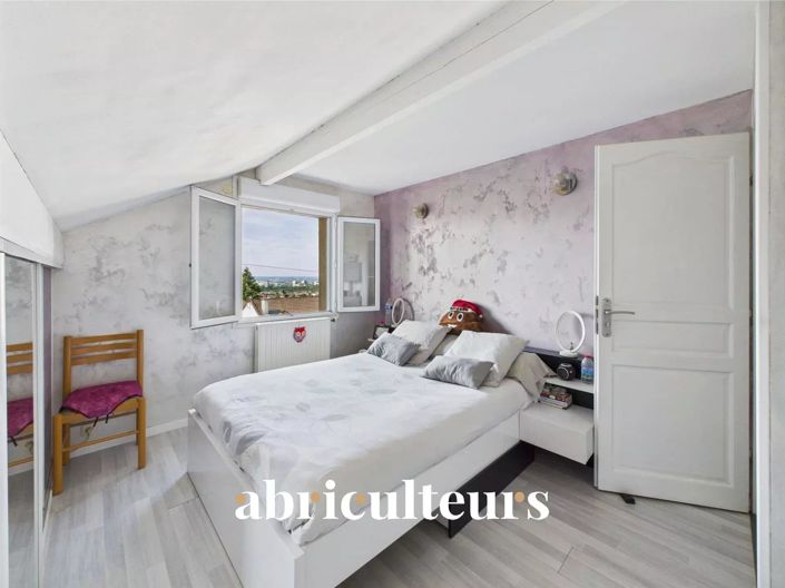 Image No.12-4 Bed House for sale