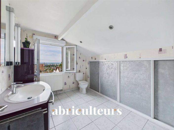 Image No.15-4 Bed House for sale