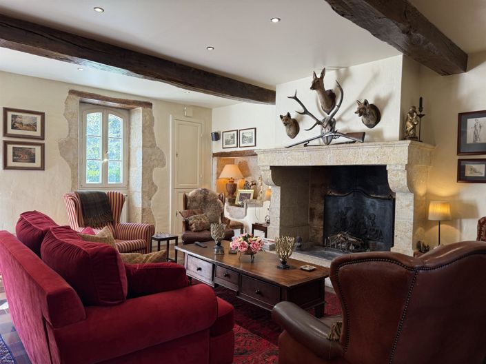 Image No.6-5 Bed House for sale