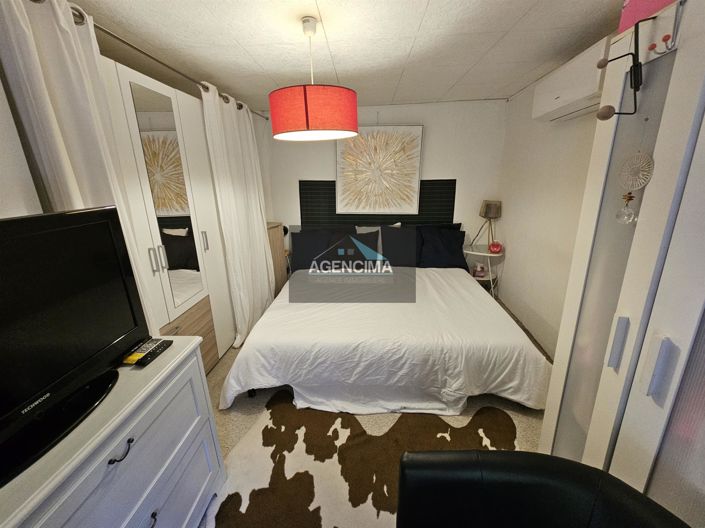 Image No.4-2 Bed House for sale