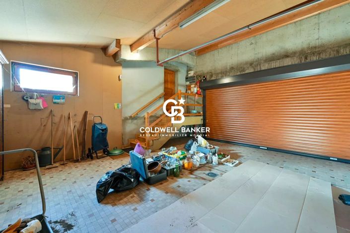 Image No.11-5 Bed House for sale