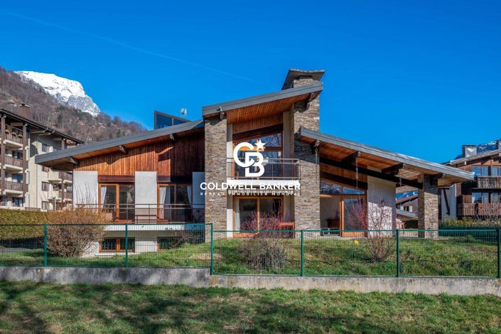 Image No.15-5 Bed House for sale