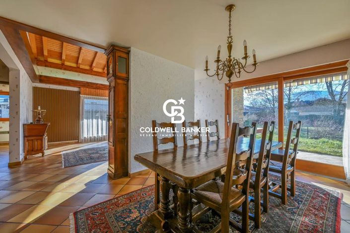 Image No.2-5 Bed House for sale