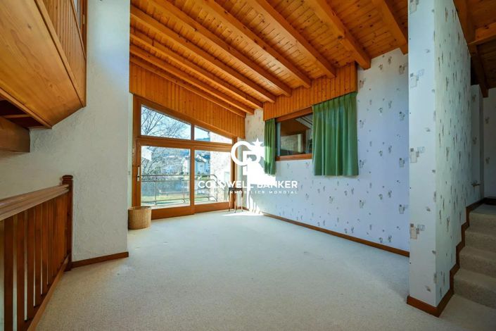 Image No.5-5 Bed House for sale