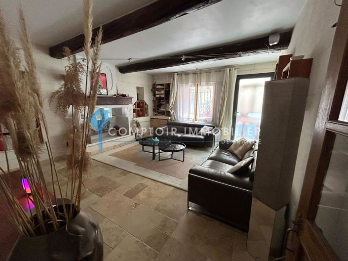 Image No.1-3 Bed House for sale
