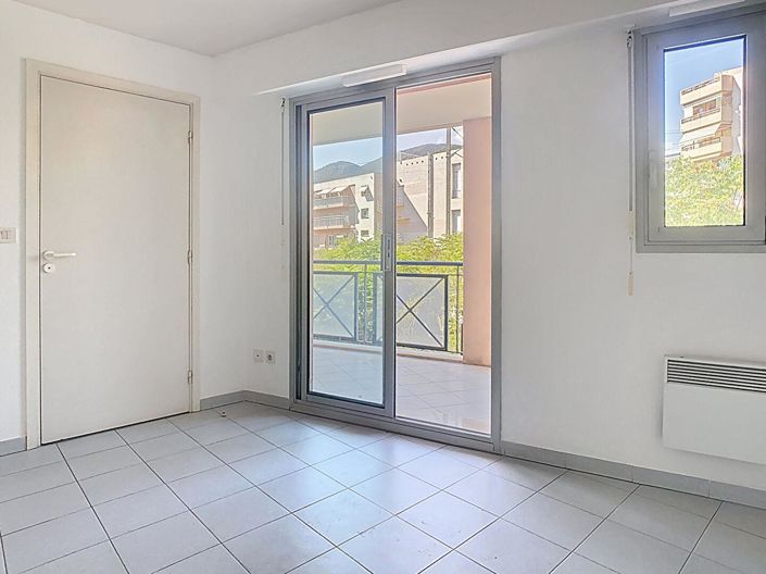 Image No.13-1 Bed Apartment for sale