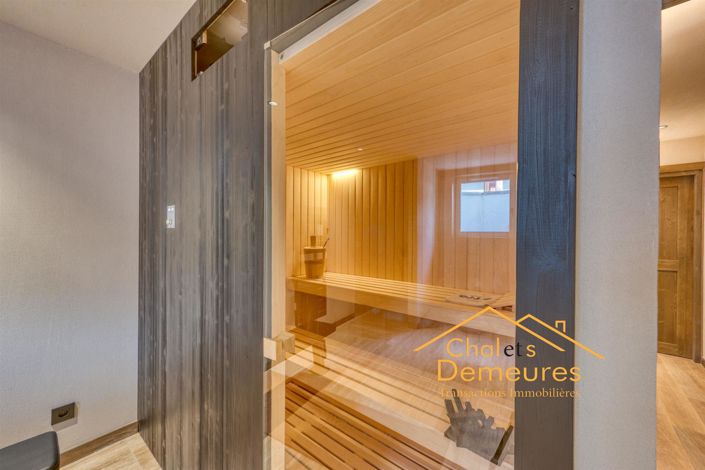 Image No.16-4 Bed House for sale