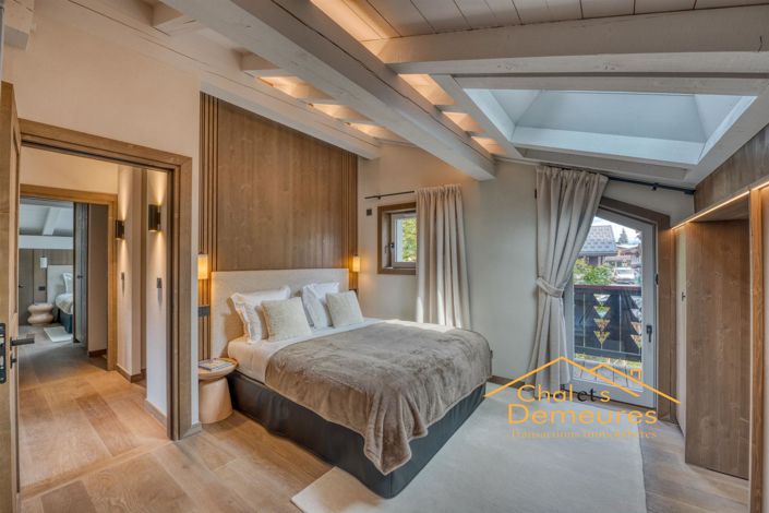 Image No.2-4 Bed House for sale