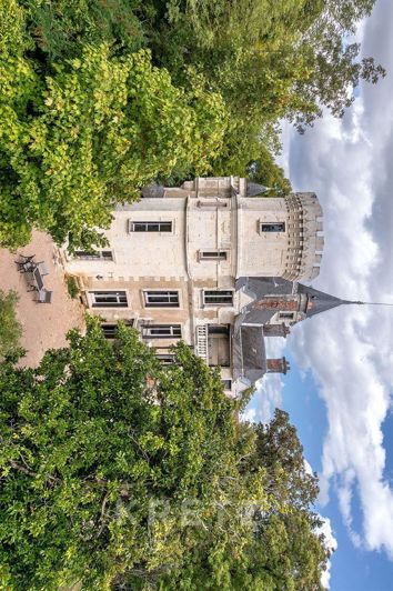 Image No.18-8 Bed Property for sale