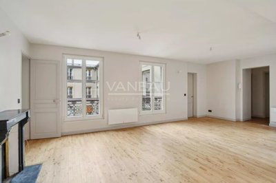 1 - Paris, Apartment