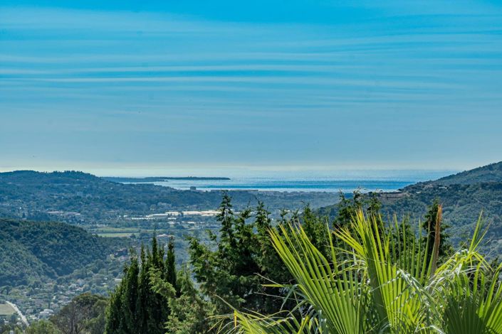 Image No.1-5 Bed House for sale