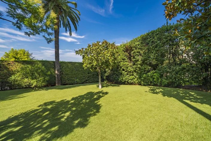 Image No.36-6 Bed House for sale