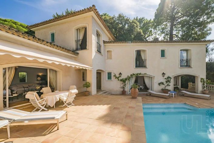 Image No.5-6 Bed House for sale