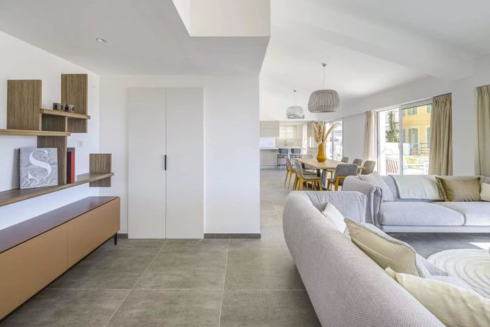 Image No.2-Propriété de 4 chambres à vendre à Cannes