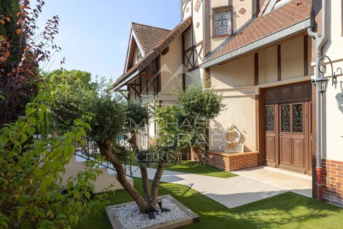 Image No.2-6 Bed House for sale