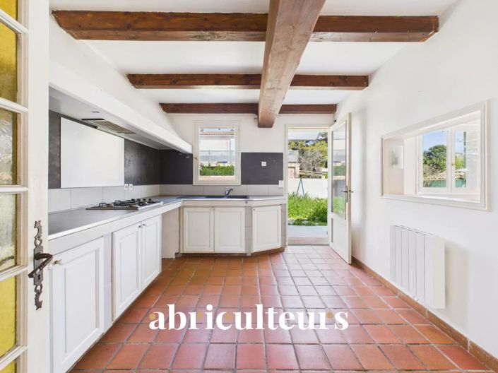 Image No.11-3 Bed House for sale