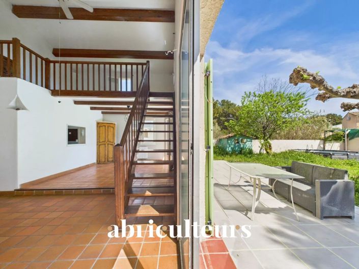 Image No.6-3 Bed House for sale