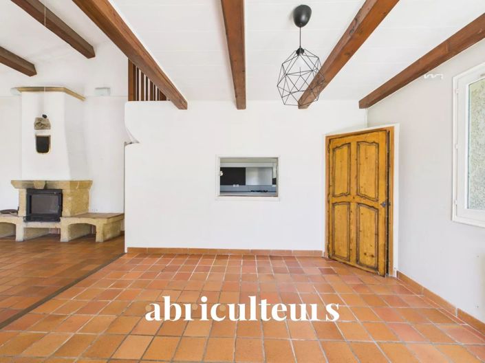 Image No.9-3 Bed House for sale