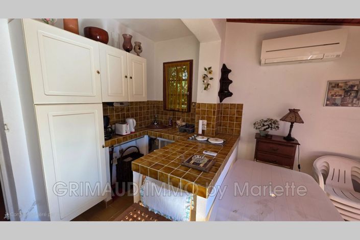 Image No.2-Appartement de 1 chambre à vendre à Grimaud