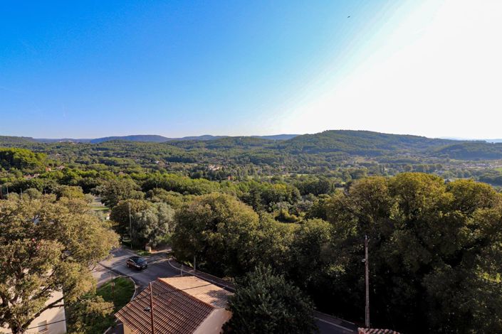 Image No.1-5 Bed House for sale