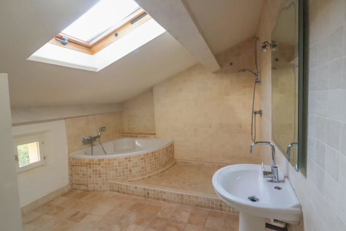 Image No.14-5 Bed House for sale