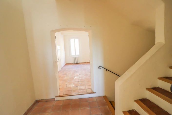 Image No.15-5 Bed House for sale