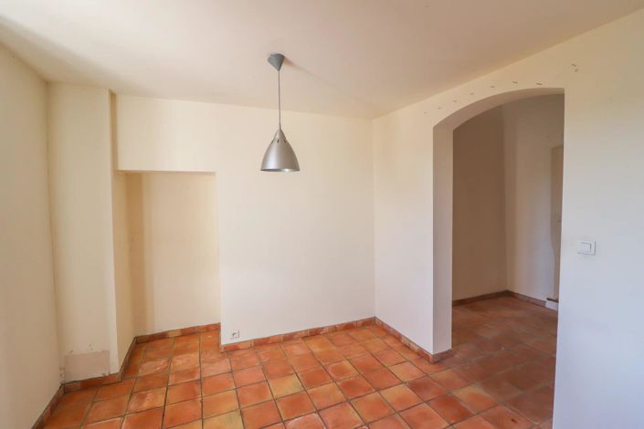 Image No.22-5 Bed House for sale